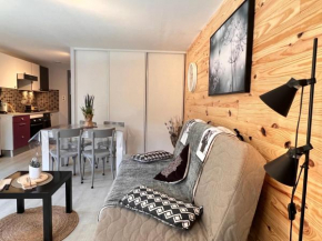 T2 ensoleillé. Terrasse, jardin commun, vue, parking. Cauterets